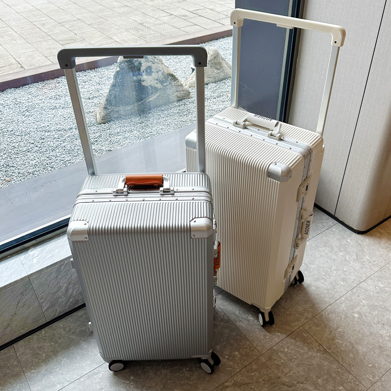 Чемодан для путешествий с широ – обзор и цена Aluminum Frame Carry On Luggage